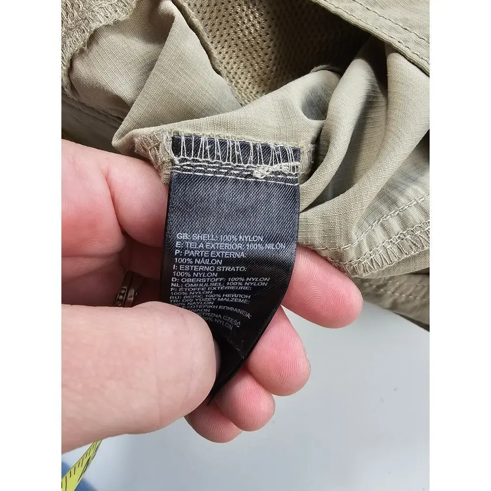 North face size 34 nylon packable zip pocket shorts beige lightweight khaki